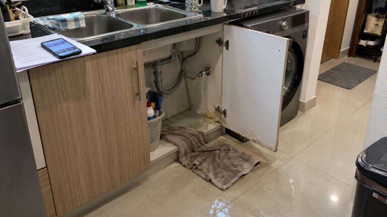 Sudden water leak causing fresh property damage in a UAE home before mold develops
